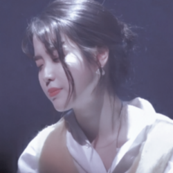 IU
原截:阿雨