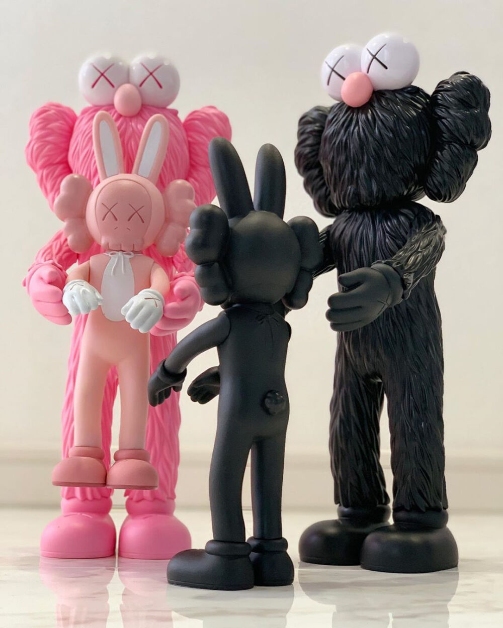 我爱kaws~