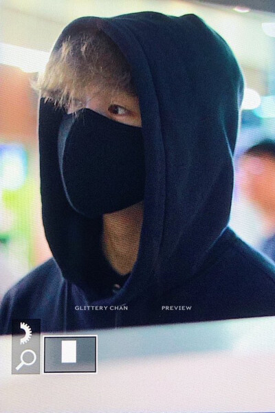 Hello大家
今天“Double Knot”音源公开了呀
还是三辣酱作词作曲
非常厉害
编舞很好看
stray kids的孩子们暴风长大从来不让人失望
我爱他们♾