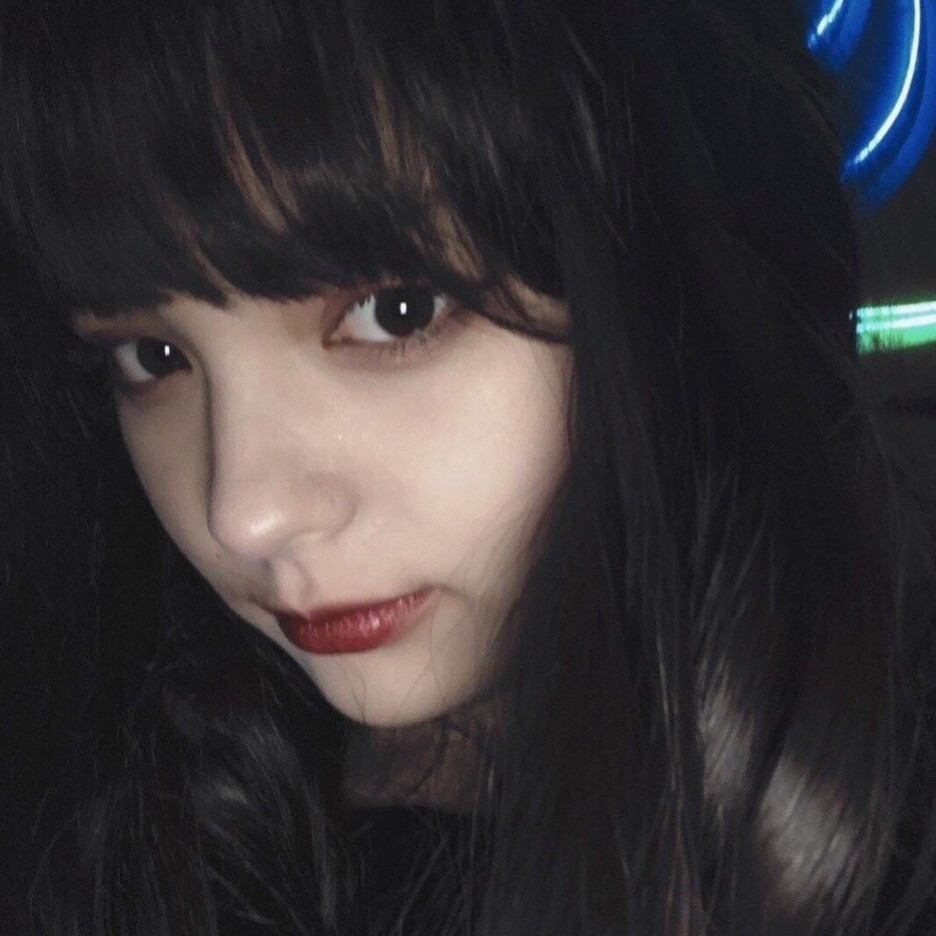 女头