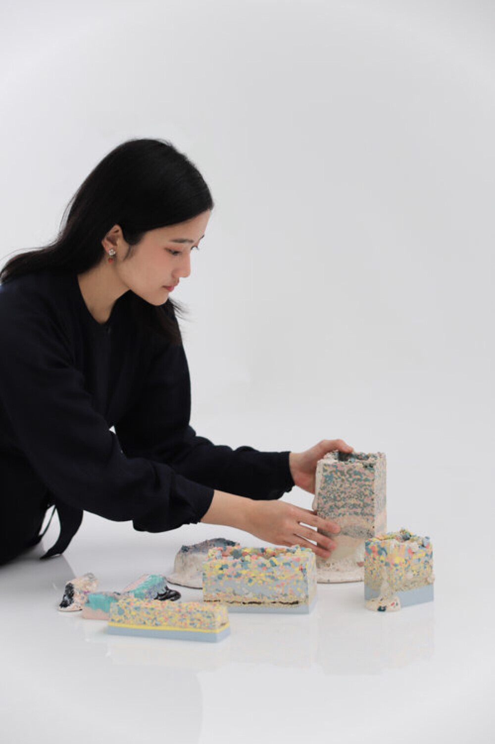 #Ho Lai#
Ho Lai is a ceramic artist from Hong Kong, currently based in London. Her work explores the contemporary nature of ceramics, experimenting with the materials and processes involved in its creation. ​​​