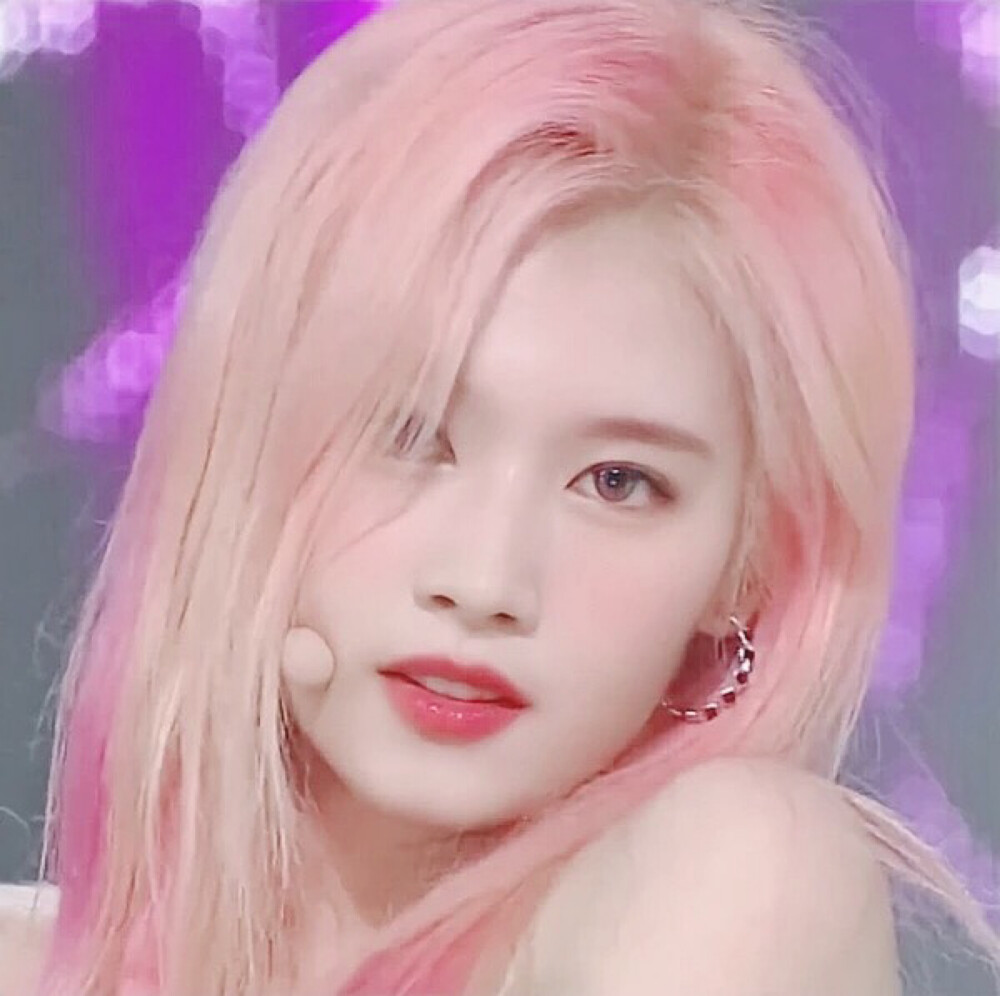 twicesana林娜琏头像