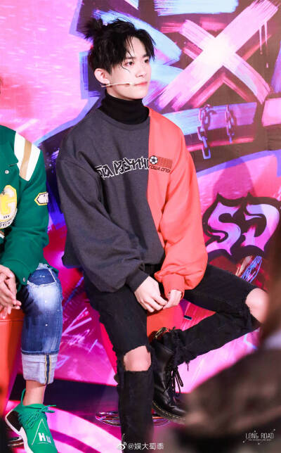 易烊千玺头像/壁纸