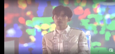 易烊千玺壁纸/头像