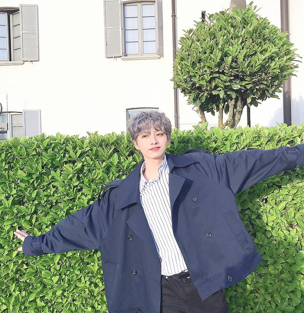 ONEUS 孙东柱/XION
cr.official_oneus