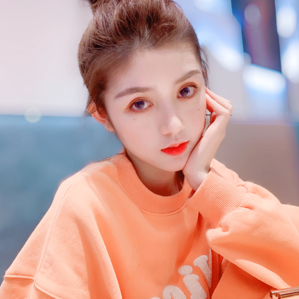 三色堇儿自调韩系女头丸子头