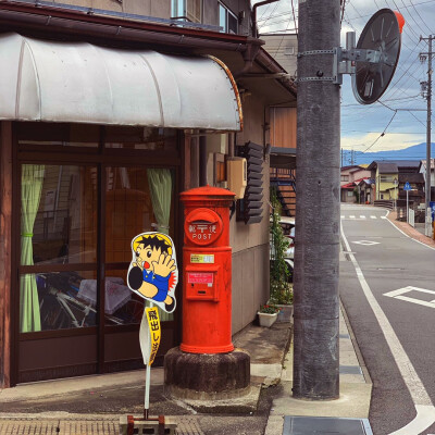 霓虹 · 高山飛驒
为了宫水三叶开的火车 ❤︎
嘻嘻嘻