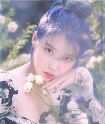 iu 李智恩 蓝色头发