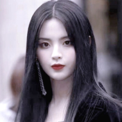 这组我都舍不得发呜呜呜
二传注明杨半仙/樱绮泫夏