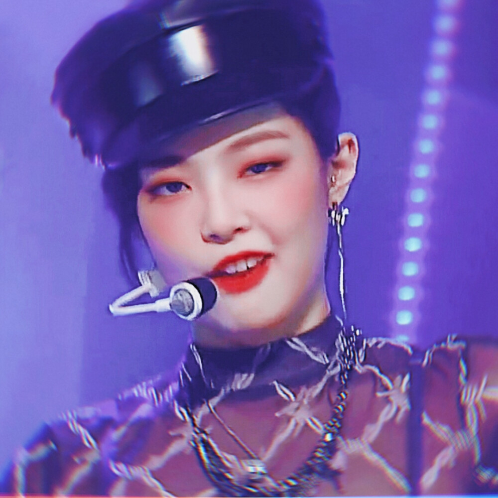 金智妮jennie
姜虞