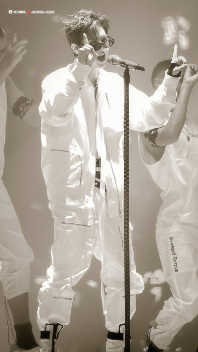 黄明昊×NINE PERCENT告别演唱会
cr.SweetOfJustin_0219