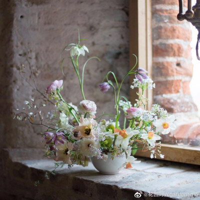 自然花园风花艺设计
图片来自Stone Floral Design ​​​