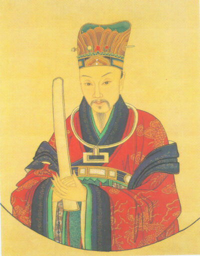 严嵩像
严嵩（1480年—1567年），字惟中，号勉庵、介溪、分宜等，汉族江右民系，江西新余市分宜县人，弘治十八年（1505年）乙丑科进士。他是明朝著名的权臣，擅专国政达20年之久，累进吏部尚书，谨身殿大学士、少傅…