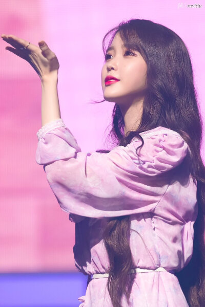 李智恩 IU