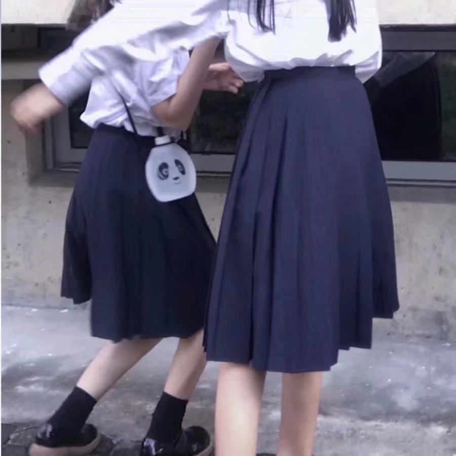 ᴵ ʰᵒᵖᵉ ʸᵒᵘ'ʳᵉ ʰᵉʳᵉ ᶠᵒʳ ᵐᵉ .