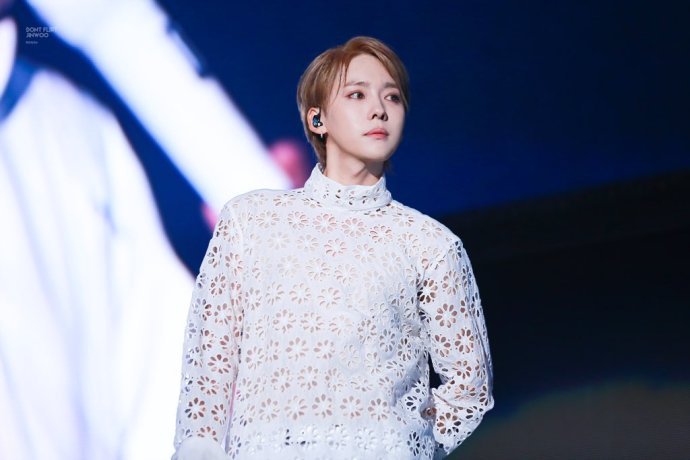 金秦禹 JINU
⚘180819 winner 2018 world tour[everywhere] in seoul⚘
✨ⓌⒾⓃⓃⒺⓇ✨