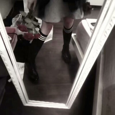 外界的声音都是参考 你如果不开心就不要参考