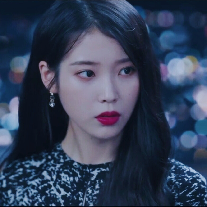 李知恩iu德鲁纳酒店张满月