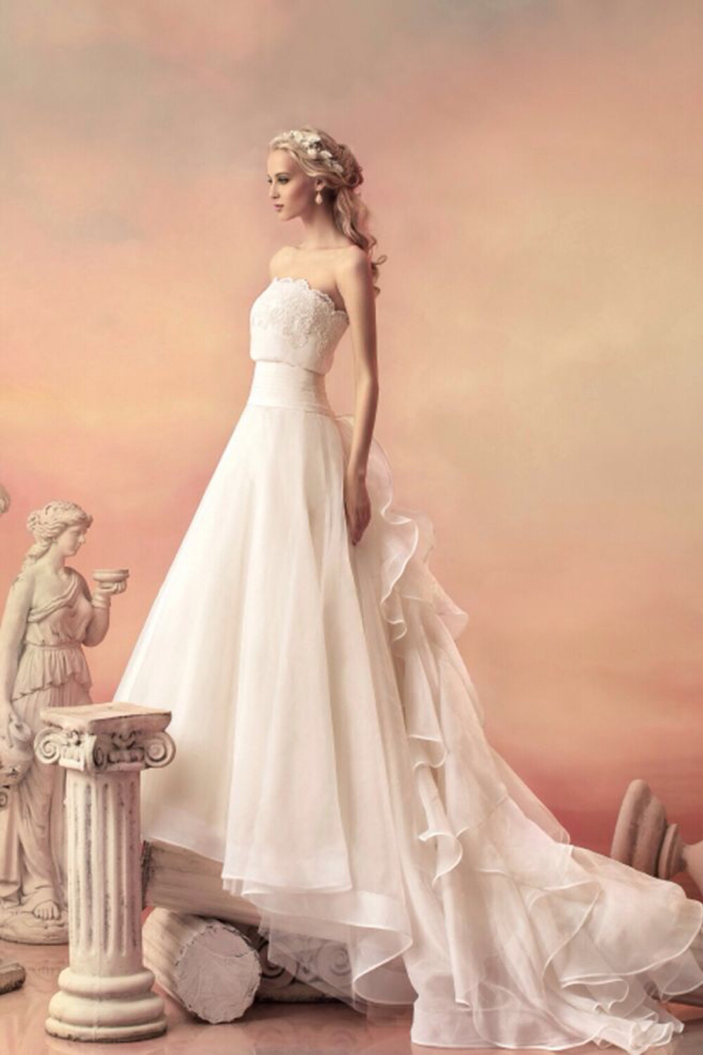 婚纱连衣裙大牌气质甜美
