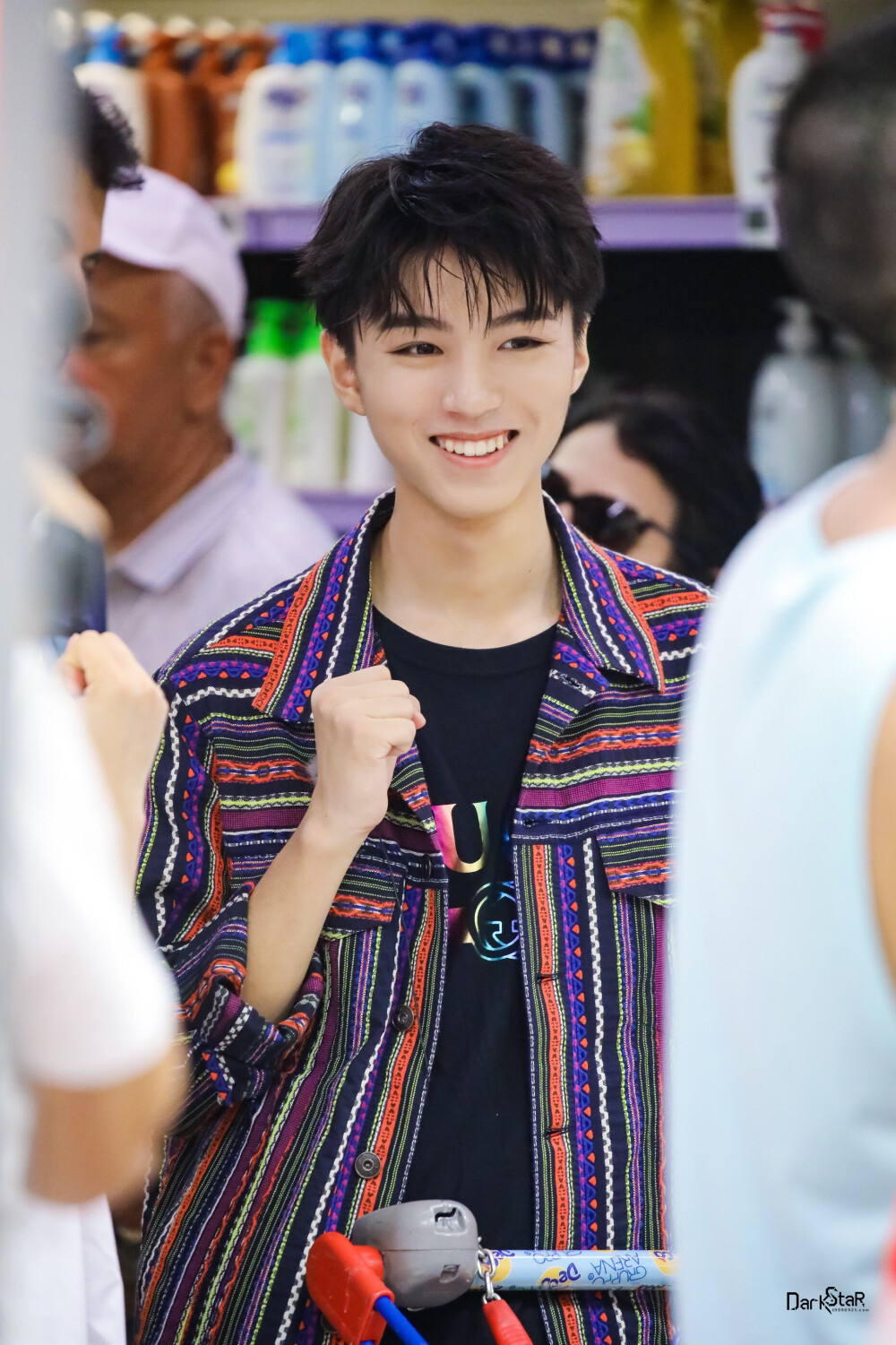 王俊凯×2019.06.16《中餐厅3》陶尔米纳录制×cr：logo