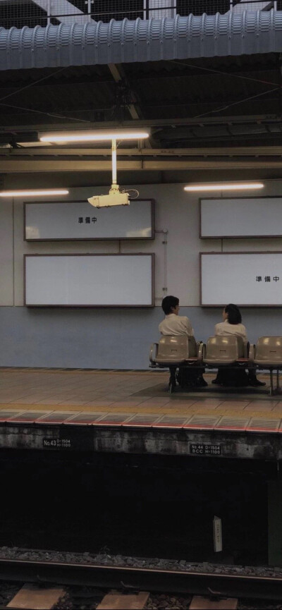 ⏯️一是婴儿哭啼
二是学游戏
三是青春物语
四是碰巧遇见你