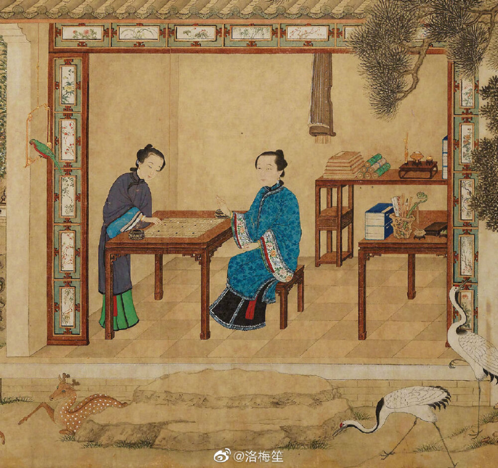 晚清，约1860S~1870S的一张行乐图里的人物，两个女子在书房里对弈，一个男孩和一个女孩在花园里嬉戏。下棋的女子，两人都三绺梳头，头顶结髻鬃，下施燕尾，左侧的女子上穿胶青色大襟袄子，明绿栏杆马面裙，右侧的女子穿天蓝色缠枝花滚镶大襟袄子，元青暗花马面裙。小女孩穿青色小袄，藕色裤子，小男孩(这个发型跟戏画里的哪吒一个样）穿大红色绣花蝶小袄，青色花蝶裤子。