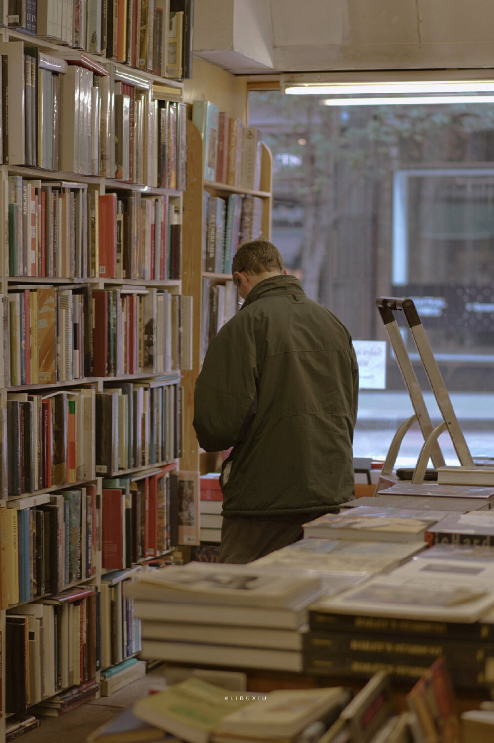 在未曾实现的梦境里
培育着无法绽放的花
摄影作品集
cr 黎不朽