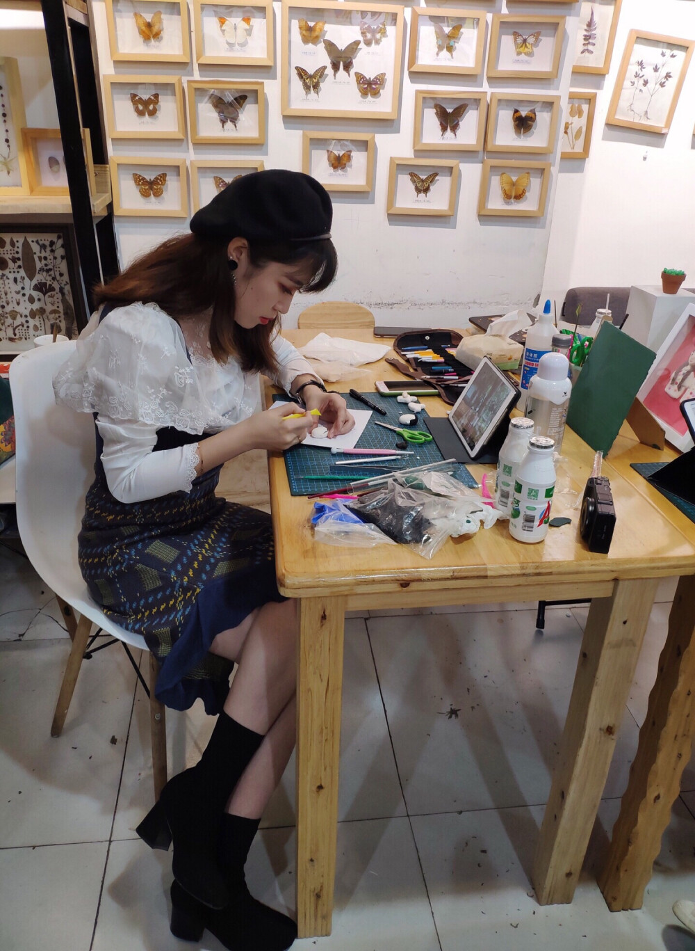 第一次做这种 时间只有两个小时 尽力了