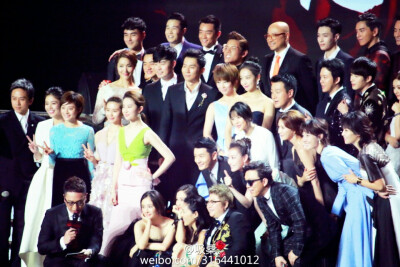 刘亦菲慈善芭莎2016