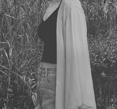 知世故而不世故
善嘲人而不嘲人