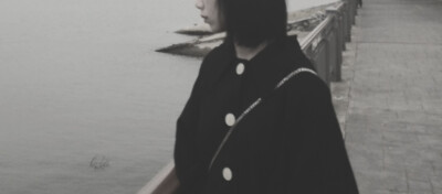 知世故而不世故
善嘲人而不嘲人