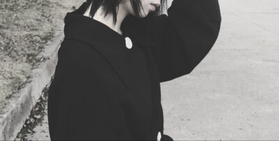 知世故而不世故
善嘲人而不嘲人