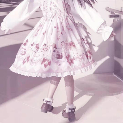 #lol裙✨
#自截✨
（lolit裙第一波 望喜）
爱你们