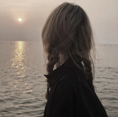 失望是慢慢积累的，离开是长久决定的