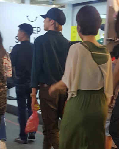 姜昇润 YOON
?180922 台北士林夜市偶遇?
????????