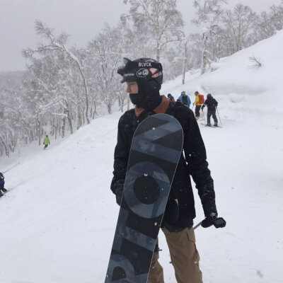 滑雪 灿烈