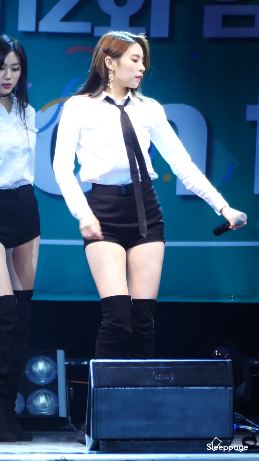 Elkie 庄锭欣