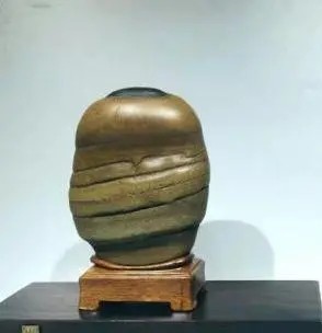 石名：古瓷风韵
石种：大湾石
规格：14.7x1.5x5cm