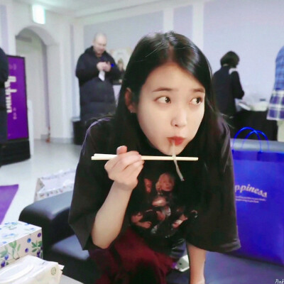 IU