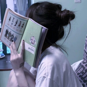 今天也是努力更图的安酱