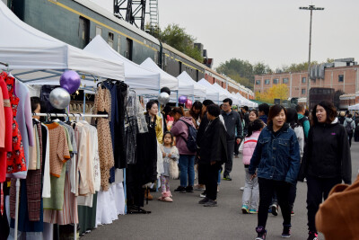 北京最大规模的市集 火车市集 train market 751/798园区，地标潮人打卡地，旅游打卡必选。