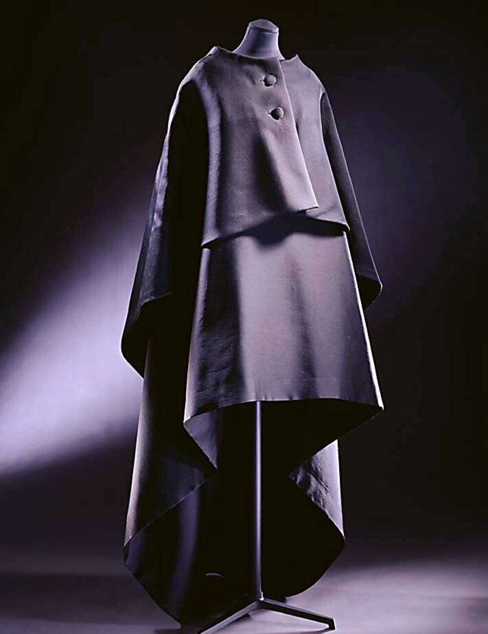 Cristóbal Balenciaga瑰丽绝伦的时装