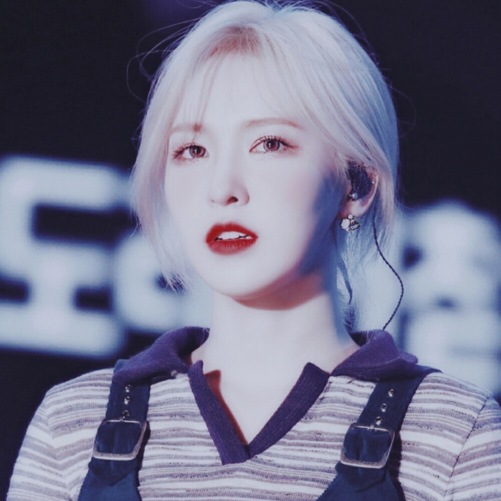 ∅
“我们曾经是那么的好.”
温执欢╳孙承欢.