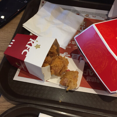 龙洞旁的kfc
泡菜肥牛鸡腿堡 赞