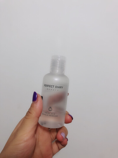 这是买大赠小，白胖子没有欧莱雅好用