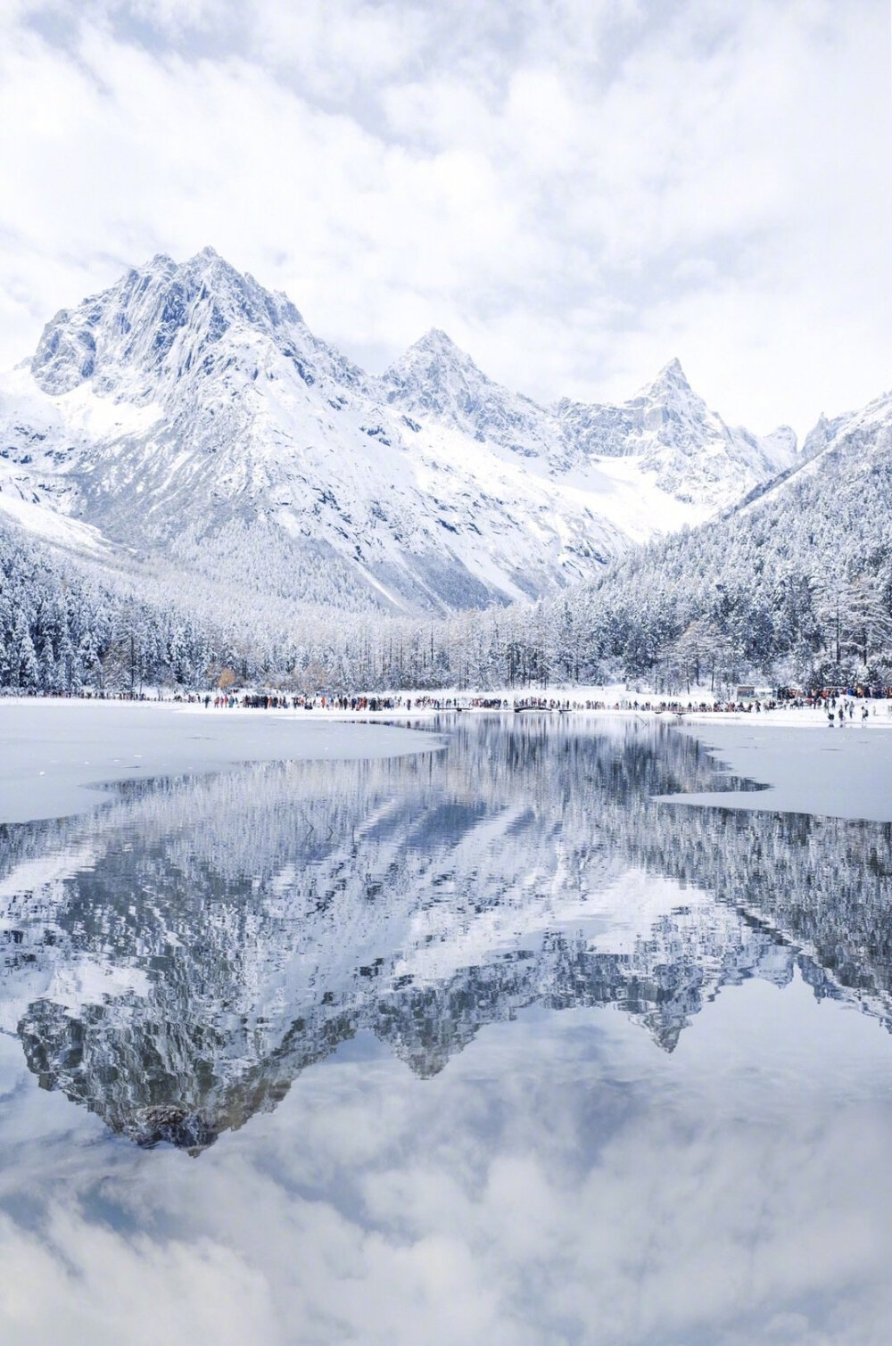 雪山