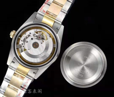 GM劳力士日志型扁 三​珠​带包‌金36mm
904L钢材料与9999的K金打‌造而‌成。 ​​​​