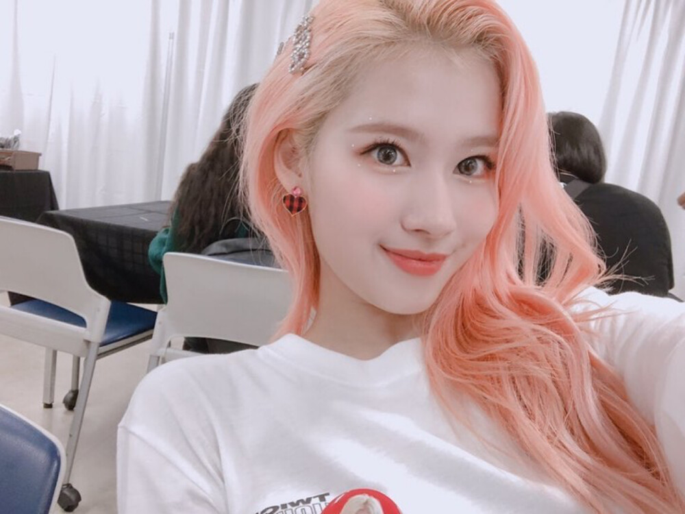 TWICE凑崎纱夏Sana