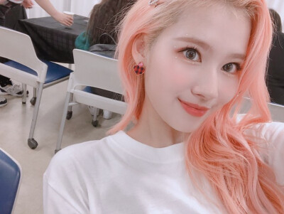 TWICE凑崎纱夏Sana