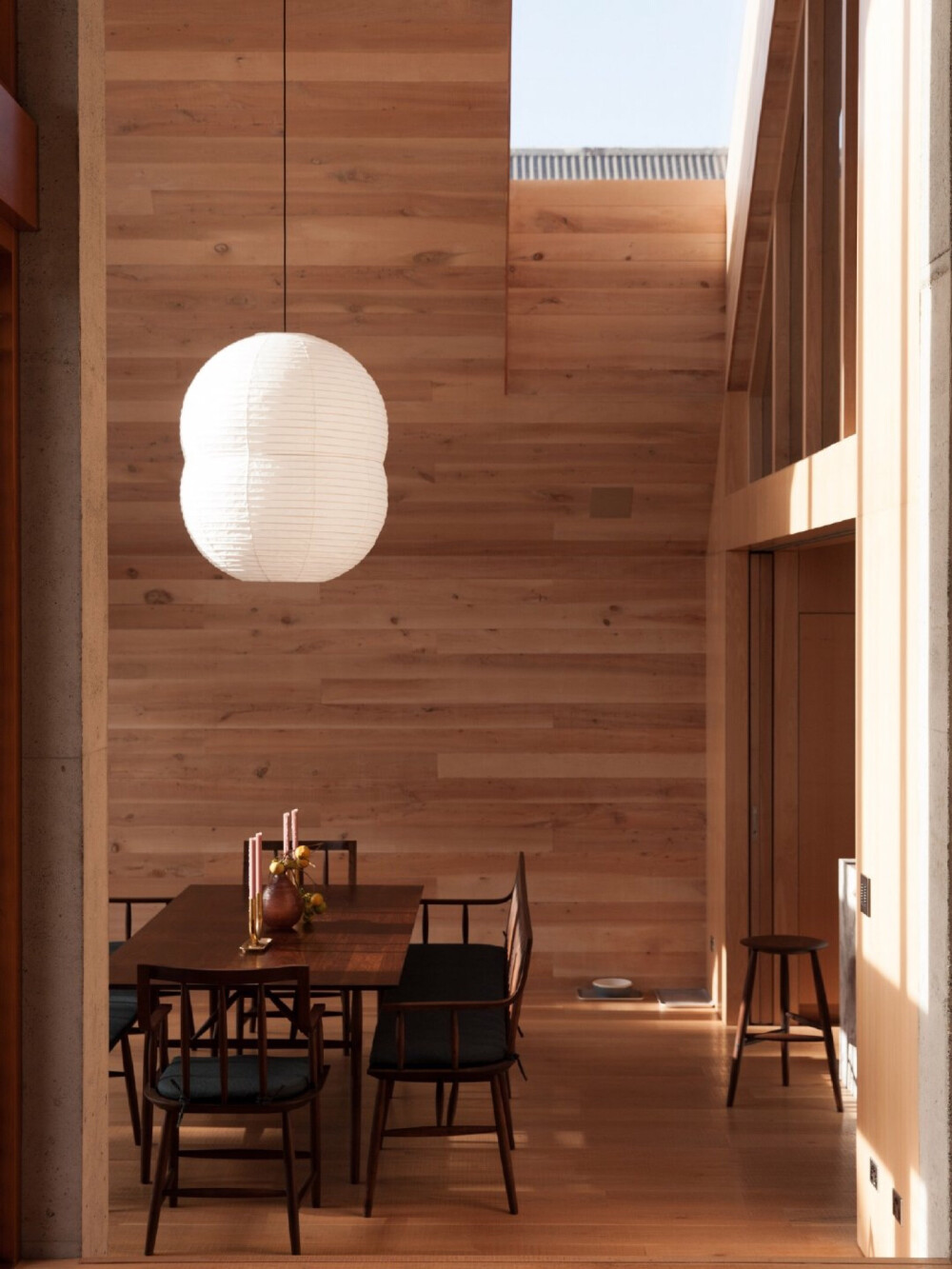 #空间#
A Japanese Style House in
Auckland suburb of Westmere, New Zealand
Architecture Design: Stevens Lawson Architects
Interior Design: Katie Lockhart Studio ​​​